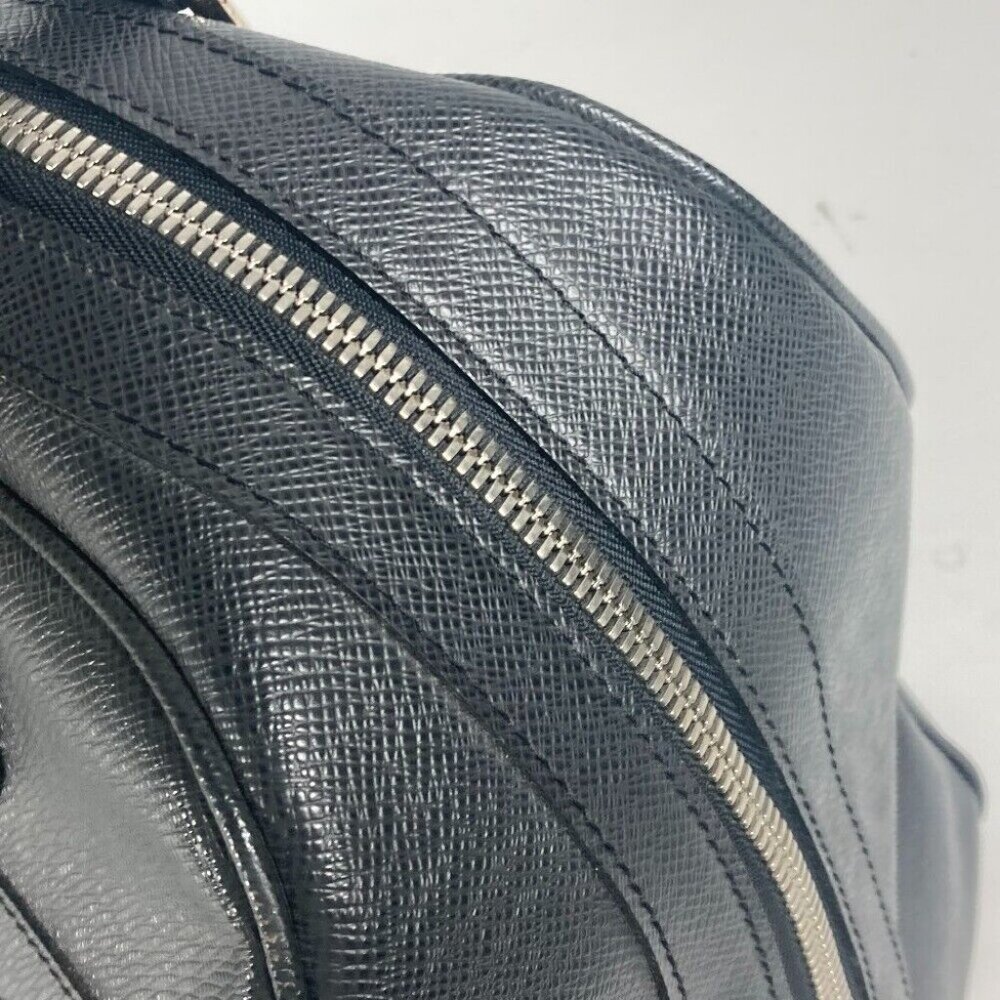 LOUIS VUITTON Taiga Stanislav Travel Bag Hand Bag Taiga Leather Black - Picture 10 of 16